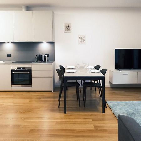 Comecasa Modern Terraced & Palestra Apartment Milan Exterior photo